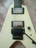 Лот: 11479967. Фото: 3. Fernandes BSV-60 Floyd Rose. Музыкальные инструменты и оборудование