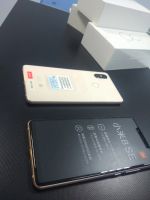 Лот: 11977869. Фото: 3. Xiaomi Mi 8SE 6/64 Gb 5.88" Amoled... Красноярск