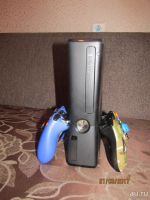Лот: 9194724. Фото: 4. Xbox 360 Freeboot 250Gb + 2 геймпада. Красноярск
