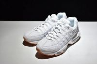 Лот: 10023216. Фото: 2. Кроссовки Nike Air Max 95_. Женская обувь