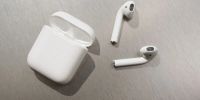 Лот: 25124862. Фото: 3. Apple AirPods 2 оригинал, полный... Бытовая техника