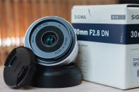 Лот: 19305325. Фото: 2. Объектив Sigma AF 30mm f/2.8 DN... Фото, видеокамеры, оптика