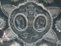 Лот: 25882655. Фото: 2. Стеклянная тарелка с портретами... Антиквариат