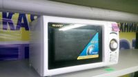 Лот: 6106444. Фото: 4. Микроволновая печь Sharp R-217Е... Красноярск