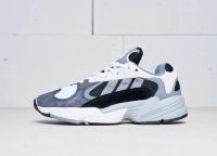 Лот: 12050705. Фото: 2. Кроссовки Adidas Yung. Мужская обувь