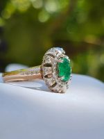 Лот: 25759006. Фото: 2. Золотое кольцо с изумрудом и бриллиантами. Ювелирные изделия, бижутерия, часы