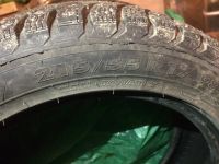 Лот: 12635581. Фото: 4. Резина зимняя 215/55/17 2 Bridgestone... Красноярск