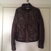 Лот: 6198040. Фото: 2. Куртка Pull&Bear, эко-кожа. Женская одежда