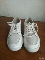 Лот: 13383086. Фото: 2. Кроссы белые. Обувь
