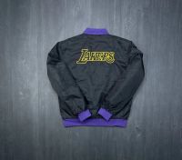 Лот: 19997544. Фото: 2. Бомбер Nike Lakers. Мужская одежда