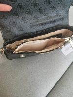 Лот: 19173005. Фото: 4. Сумка GUESS новая, съёмный брелок. Красноярск