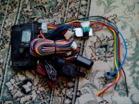 Лот: 4205500. Фото: 2. Автосигнализация БУ Tomahawk 9030. Оснащение, оборудование, аксессуары