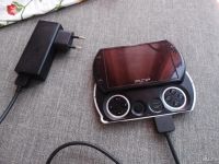 Лот: 7938509. Фото: 4. Игровая консоль psp go. Красноярск