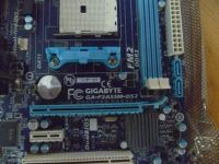 Лот: 17898357. Фото: 2. Материнская плата Gigabyte GA-F2A55M-DS2. Комплектующие