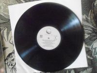 Лот: 9833720. Фото: 3. Yoko Ono "Season Of Glass" 1981... Красноярск