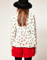 Лот: 3217900. Фото: 2. Новая премилая блузка Asos с птичками... Женская одежда