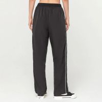 Лот: 22722272. Фото: 2. Женские брюки Straight Woven Pants. Спортивная одежда