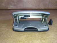 Лот: 25049562. Фото: 3. Дырокол ErichKrause V10, габариты... Компьютеры, оргтехника, канцтовары