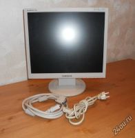 Лот: 5809806. Фото: 2. Монитор Samsung SyncMaster 710N. Мониторы, проекторы