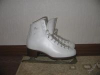 Лот: 2455572. Фото: 3. Коньки жен.(белые) 36 размер. Красноярск