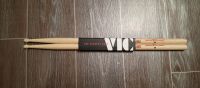 Лот: 25225488. Фото: 2. Барабанные палочки Vic Firth 5A. Музыкальные инструменты