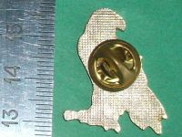 Лот: 12962246. Фото: 3. Значок орёл хищная птица Тяж Мет... Коллекционирование, моделизм