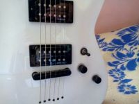 Лот: 8642311. Фото: 2. Гитара schecter sgr c-1 wht. Музыкальные инструменты