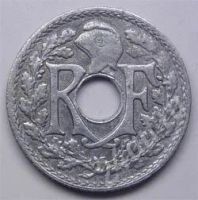 Лот: 210498. Фото: 2. Франция. 10 сантим 1941г. Цинк... Монеты