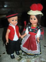 Лот: 13547923. Фото: 5. Винтажные куклы в немецких национальных...