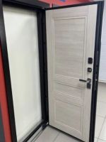 Лот: 24932513. Фото: 2. Входная дверь для дома. Двери, окна, фурнитура