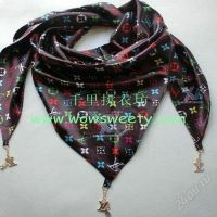 Лот: 2328341. Фото: 2. платочки LV. Женская одежда