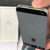 Лот: 15876594. Фото: 3. iPhone SE 32gb. Смартфоны, связь, навигация