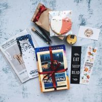 Лот: 8996899. Фото: 2. Подарок на 8 марта с книгами... Сувениры, подарки