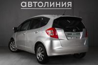 Лот: 21574971. Фото: 5. Honda Fit, II 1.3 CVT (100 л.с...