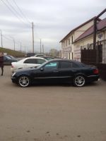 Лот: 10500685. Фото: 3. Mercedes-Benz E320. Красноярск