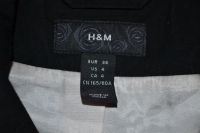 Лот: 5262912. Фото: 2. Жилет H&M размер 40. Женская одежда