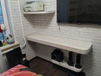 Лот: 15057517. Фото: 3. Стол компьютерный навесной с полками. Мебель