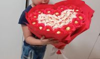 Лот: 23909863. Фото: 2. Сердце из Рафаэлло и Ферерро. Кондитерские изделия, конфеты