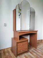 Лот: 14713388. Фото: 2. Трельяж трюмо туалетный столик... Мебель для спальни