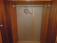 Лот: 4565103. Фото: 3. шкаф большой трехстворчатый деревянный... Мебель
