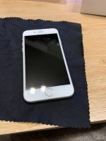 Лот: 18568220. Фото: 3. Iphone 7, 128 Gb, серебристый... Красноярск