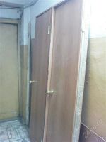 Лот: 1294247. Фото: 2. 2 двери (туалет-ванна). Двери, окна, фурнитура