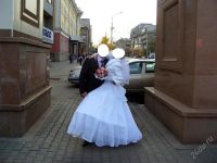 Лот: 1776141. Фото: 2. Свадебное платье. Женская одежда