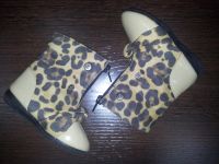 Лот: 6020675. Фото: 2. Леопардовые ботиночки на маленькую... Обувь