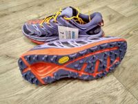 Лот: 10905256. Фото: 2. Hoka One One Speedgoat. Женская обувь