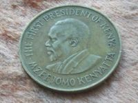 Лот: 10867382. Фото: 8. Монета 10 цент Кения 1977 портрет...