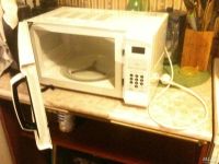 Лот: 8828233. Фото: 3. Микроволновка MMW 1721 800Вт. Бытовая техника