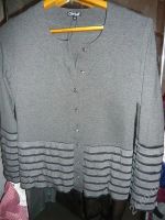 Лот: 2362261. Фото: 2. Оригинальная кофточка с воланчиками... Женская одежда