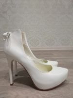 Лот: 15088592. Фото: 3. Свадебные туфли р.35. Одежда, обувь, галантерея