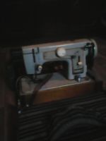 Лот: 4395056. Фото: 2. швейная машинка "мальва" б\у. Мелкая бытовая техника